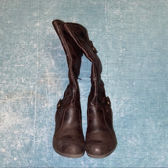 Leather Heeled Boots - Picture 6 of 8